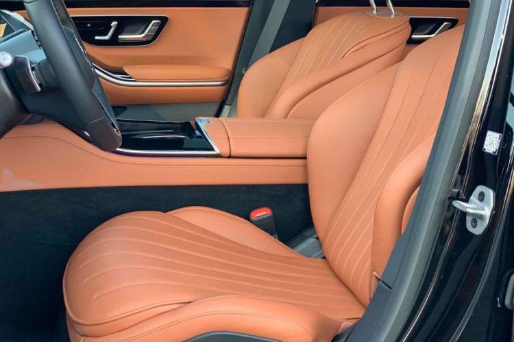 Used Mercedes-Benz S-Class 2024 S 400 L Business Model Interior 3