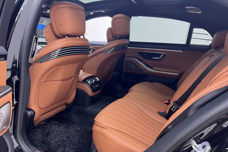 Used Mercedes-Benz S-Class 2024 S 400 L Business Model Interior 4