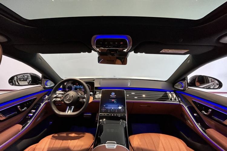 Used Mercedes-Benz S-Class 2024 S 450 L 4MATIC Interior 4