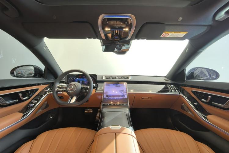 Used Mercedes-Benz S-Class 2024 S 450 L 4MATIC Interior 4