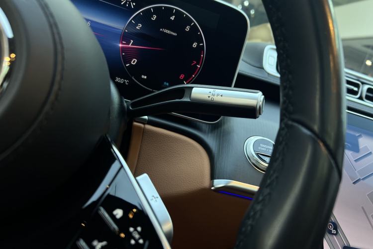 Used Mercedes-Benz S-Class 2024 S 400 L Business Model Interior 6