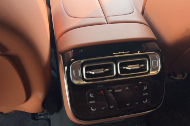 Used Mercedes-Benz S-Class 2024 S 400 L Business Model Interior 7
