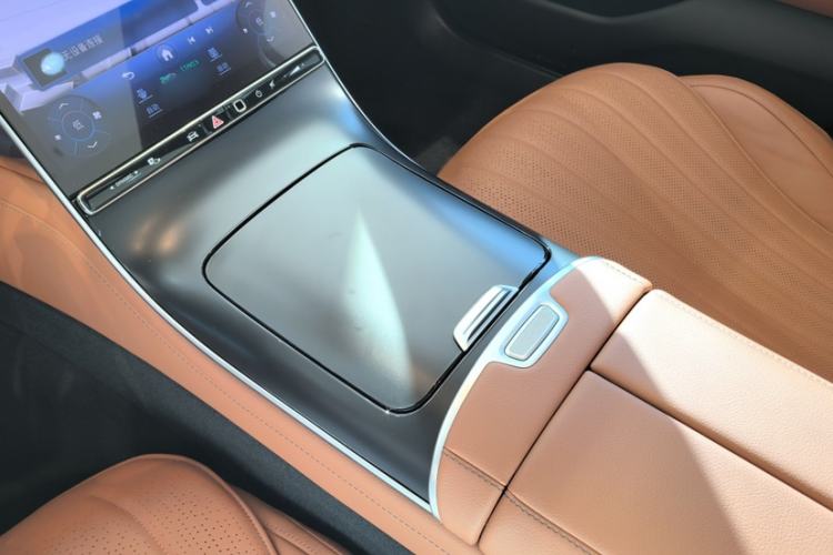 Used Mercedes-Benz S-Class 2024 S 450 L 4MATIC Interior 8