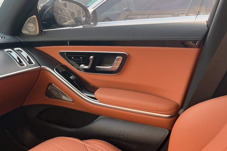 Used Mercedes-Benz S-Class 2024 S 400 L Business Model Interior 8