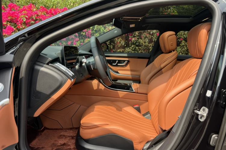 Used Mercedes-Benz S-Class 2024 Restyled S 400 L Business Version Interior 9
