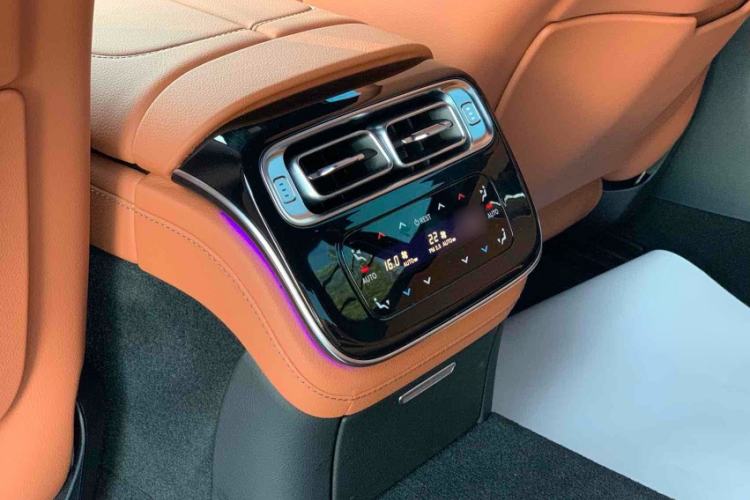 Used Mercedes-Benz S-Class 2024 S 400 L Business Model Interior 9