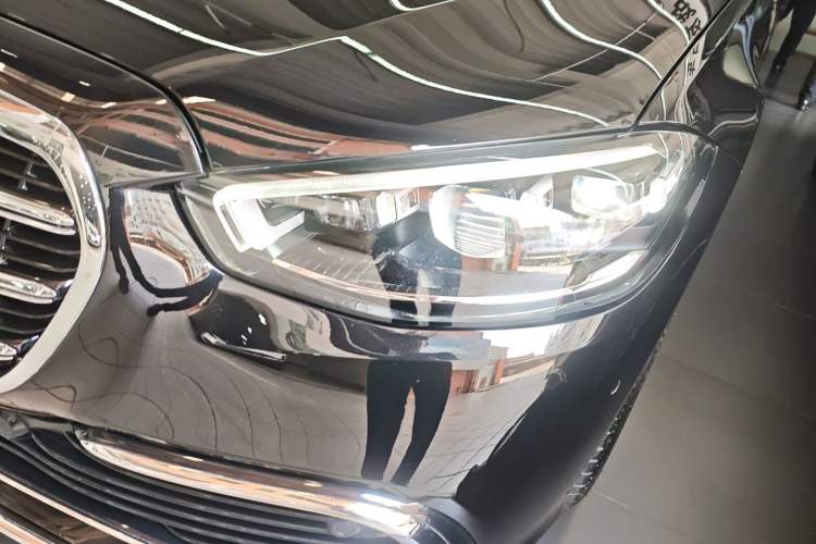 Used Mercedes-Benz S-Class 2024 Restyled S 400 L Business Version Left Front Headlight