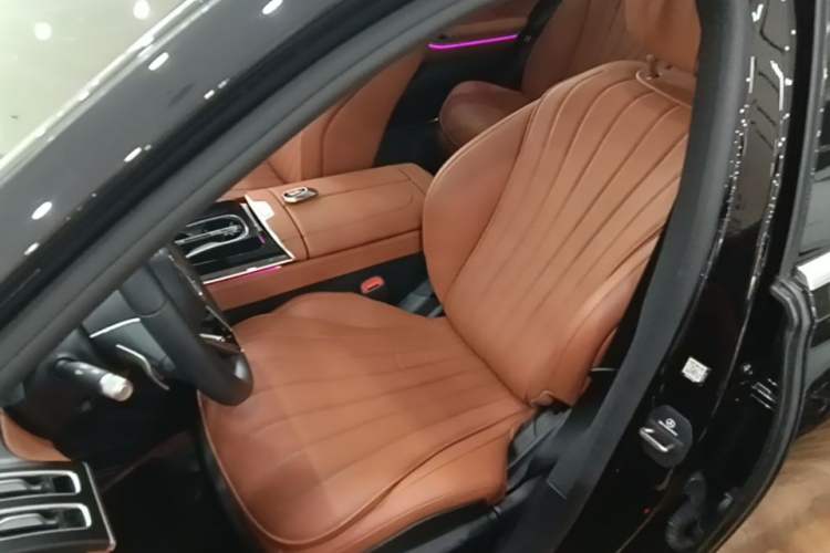 Used Mercedes-Benz S-Class 2024 Restyled S 400 L Business Version Left Front Seat