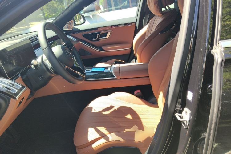Used Mercedes-Benz S-Class 2024 Restyled S 400 L Luxury Edition Left Front Seat