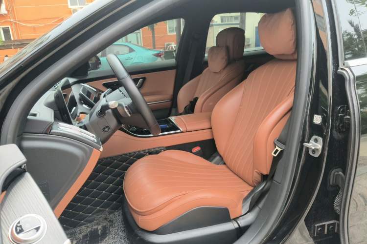 Used Mercedes-Benz S-Class 2024 Restyled S 400 L Business Version Left Front Seat