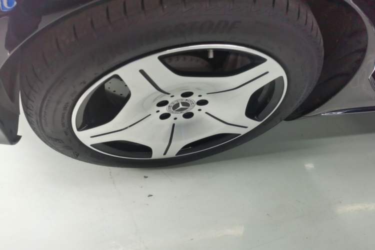 Used Mercedes-Benz S-Class 2024 Restyled S 400 L Business Version Left Front Wheel Hub