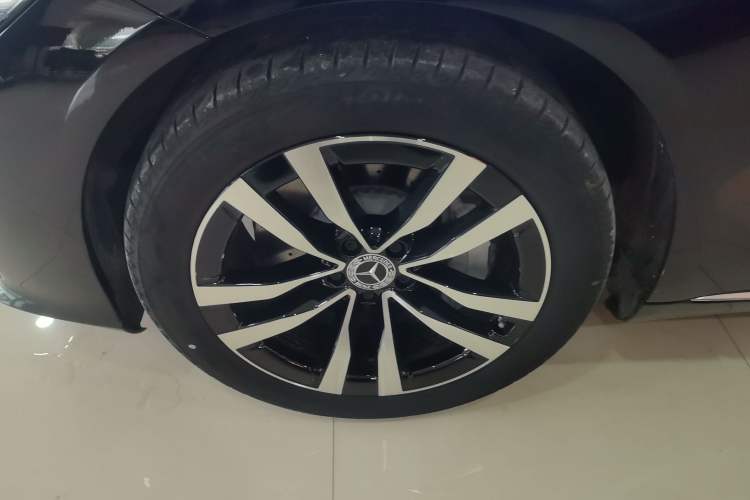 Used Mercedes-Benz S-Class 2024 S 400 L Luxury Model Left Front Wheel Hub