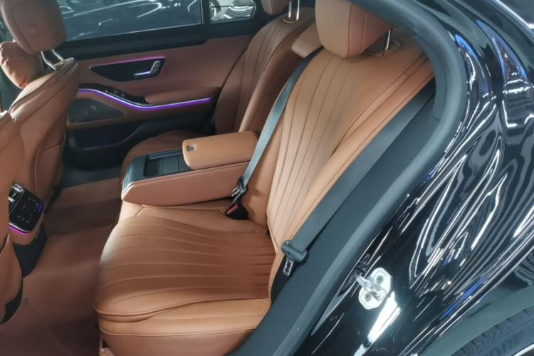 Used Mercedes-Benz S-Class 2024 Restyled S 400 L Business Version Left Rear Seat