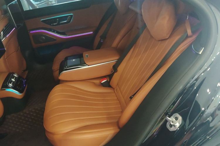 Used Mercedes-Benz S-Class 2024 S 450 L 4MATIC Left Rear Seat