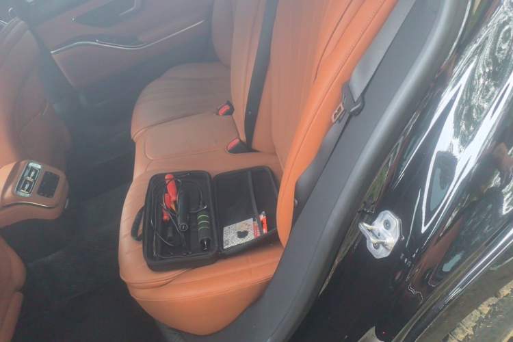 Used Mercedes-Benz S-Class 2024 S 400 L Business Model Left Rear Seat