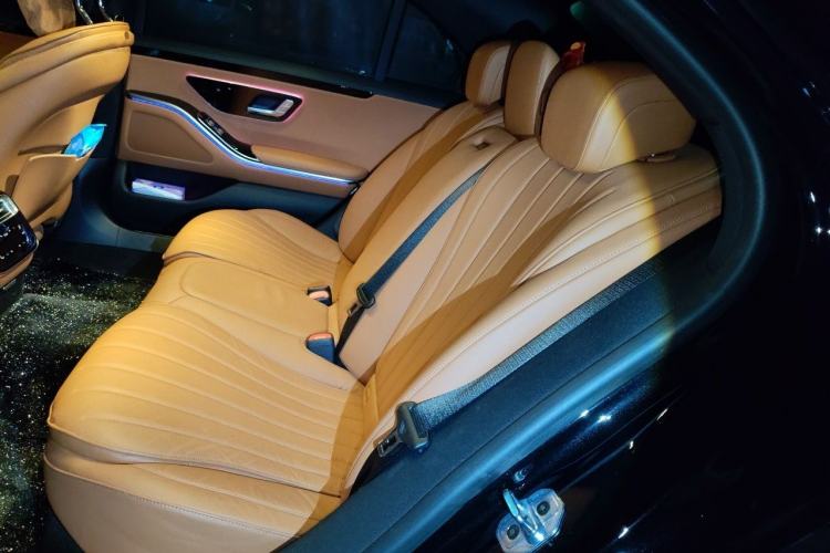 Used Mercedes-Benz S-Class 2024 Restyled S 400 L Business Version Left Rear Seat