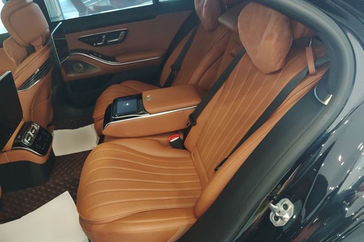 Used Mercedes-Benz S-Class 2024 S 450 L 4MATIC Left Rear Seat