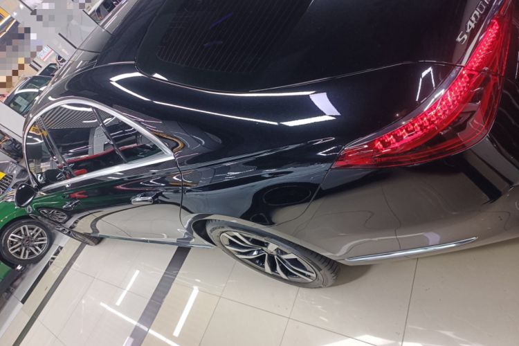 Used Mercedes-Benz S-Class 2024 S 400 L Luxury Model Left Side