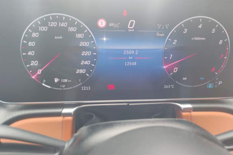 Used Mercedes-Benz S-Class 2024 S 400 L Business Model Odometer Close Up