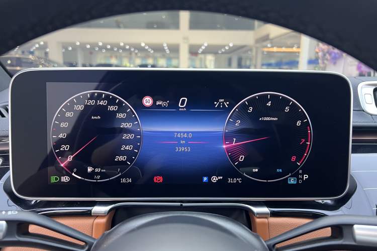 Used Mercedes-Benz S-Class 2024 S 400 L Business Model Odometer Close Up