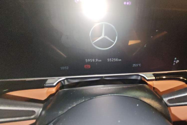 Used Mercedes-Benz S-Class 2024 S 450 L 4MATIC Odometer Close Up