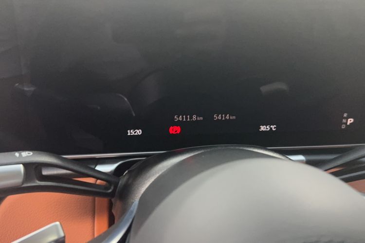 Used Mercedes-Benz S-Class 2024 S 400 L Business Model Odometer Close Up