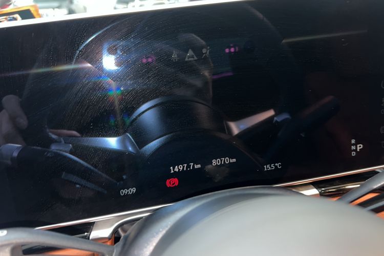 Used Mercedes-Benz S-Class 2024 S 450 L 4MATIC Odometer Close Up