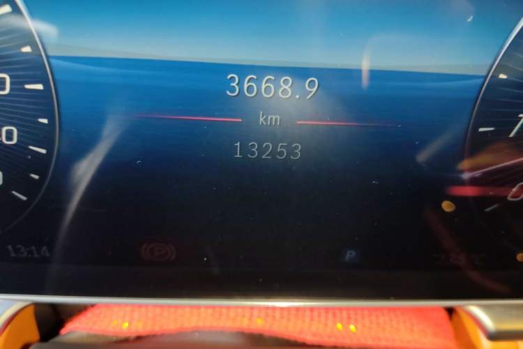 Used Mercedes-Benz S-Class 2024 Restyled S 400 L Business Version Odometer Close Up