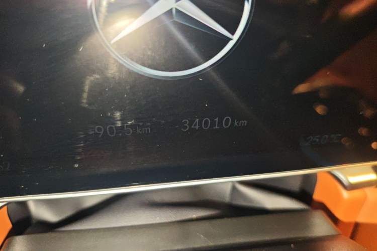Used Mercedes-Benz S-Class 2024 S 450 L 4MATIC Odometer Close Up