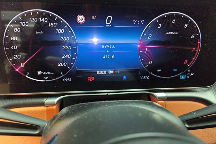 Used Mercedes-Benz S-Class 2024 S 400 L Business Model Odometer Close Up