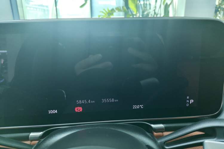 Used Mercedes-Benz S-Class 2024 Restyled S 400 L Business Version Odometer Close Up