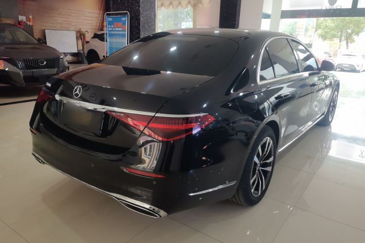 Used Mercedes-Benz S-Class 2024 S 400 L Luxury Model Rear Right 45 Deg