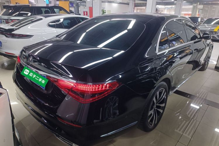 Used Mercedes-Benz S-Class 2024 S 400 L Luxury Model Rear Right 45 Deg