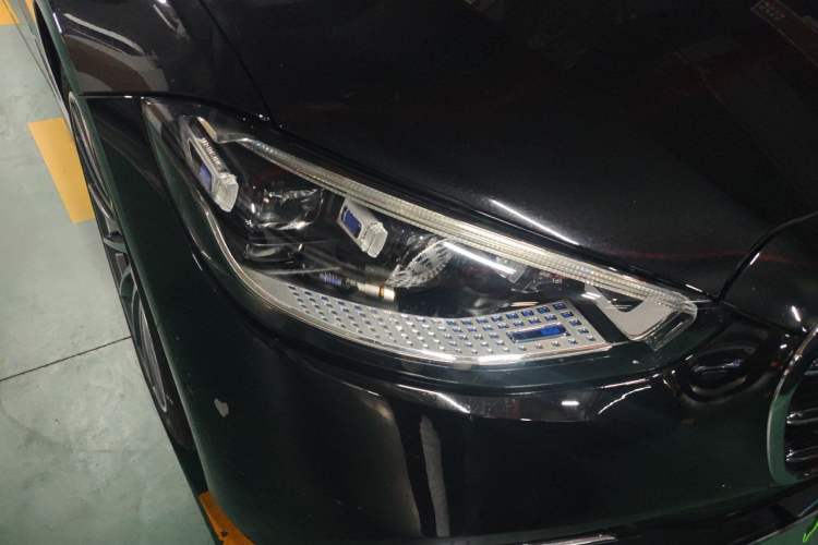Used Mercedes-Benz S-Class 2024 S 450 L 4MATIC Right Front Headlight