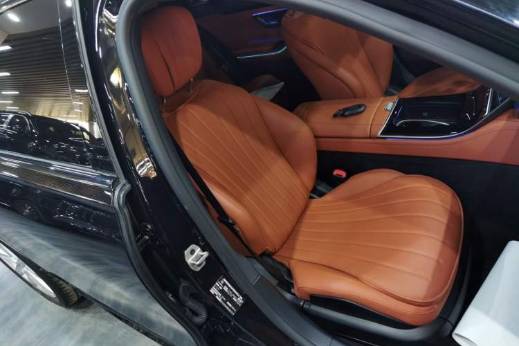 Used Mercedes-Benz S-Class 2024 Restyled S 400 L Business Version Right Front Seat