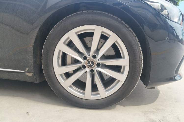Used Mercedes-Benz S-Class 2024 Restyled S 400 L Business Version Right Front Wheel Hub