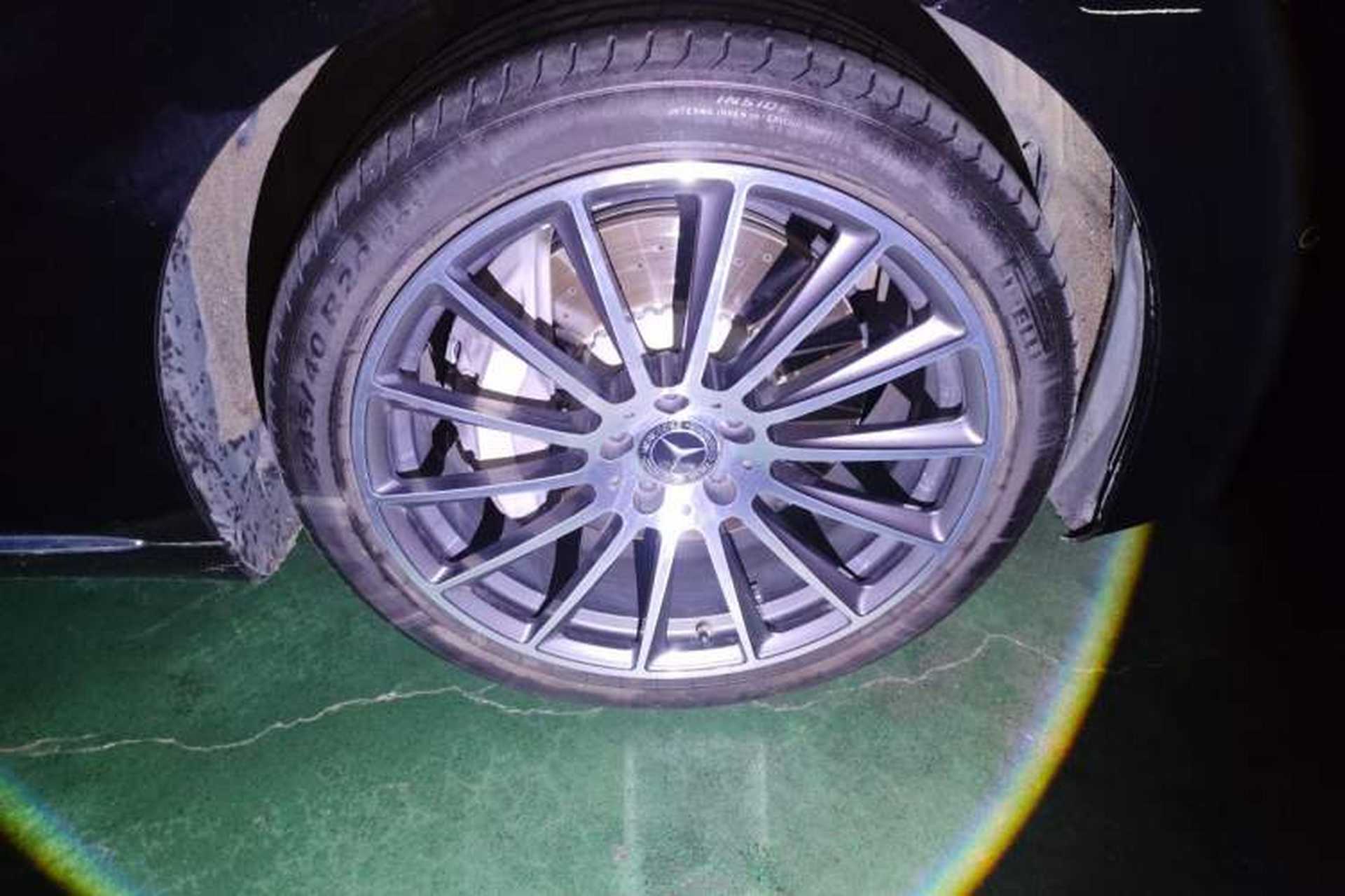 Used Mercedes-Benz S-Class 2024 S 400 L Business Model Right Front Wheel Hub