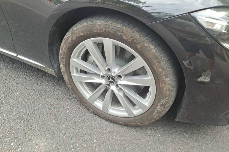 Used Mercedes-Benz S-Class 2024 S 400 L Business Model Right Front Wheel Hub