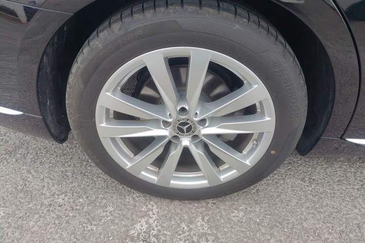 Used Mercedes-Benz S-Class 2024 Restyled S 400 L Business Version Right Rear Wheel Hub
