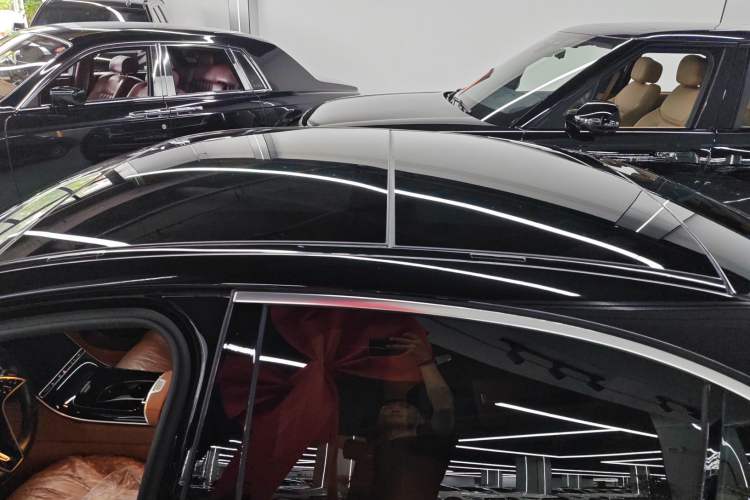 Used Mercedes-Benz S-Class 2024 S 400 L Business Model Roof