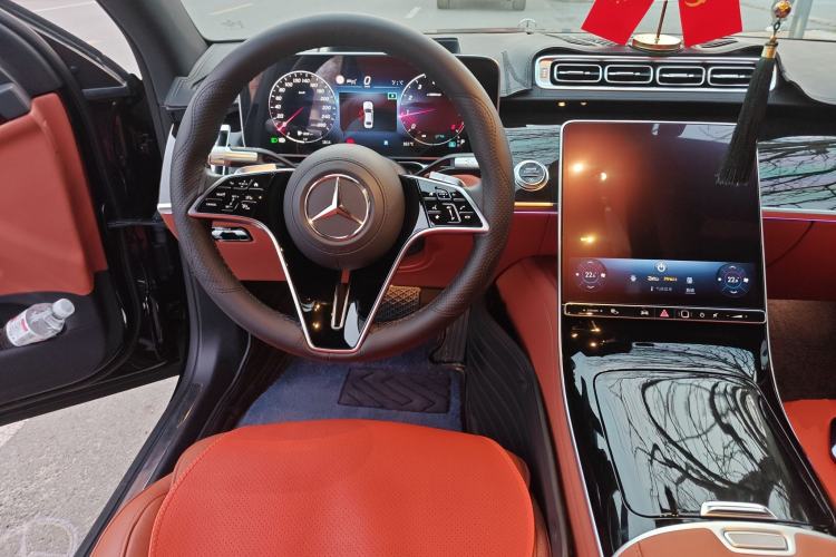 Used Mercedes-Benz S-Class 2024 S 400 L Luxury Model Steering Wheel