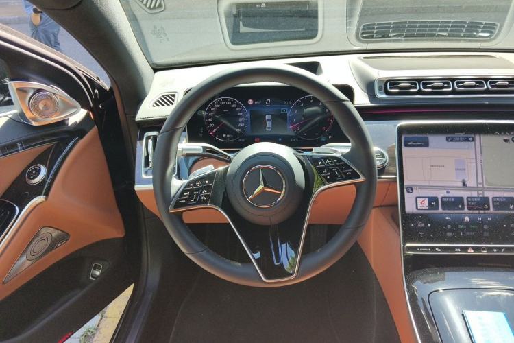 Used Mercedes-Benz S-Class 2024 Restyled S 400 L Luxury Edition Steering Wheel