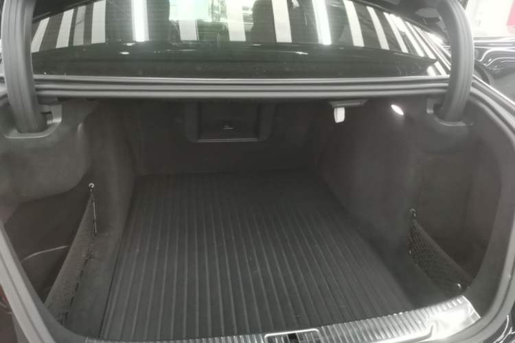 Used Mercedes-Benz S-Class 2024 Restyled S 400 L Business Version Trunk