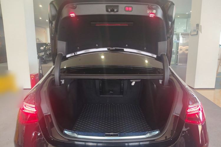 Used Mercedes-Benz S-Class 2024 S 450 L 4MATIC Trunk