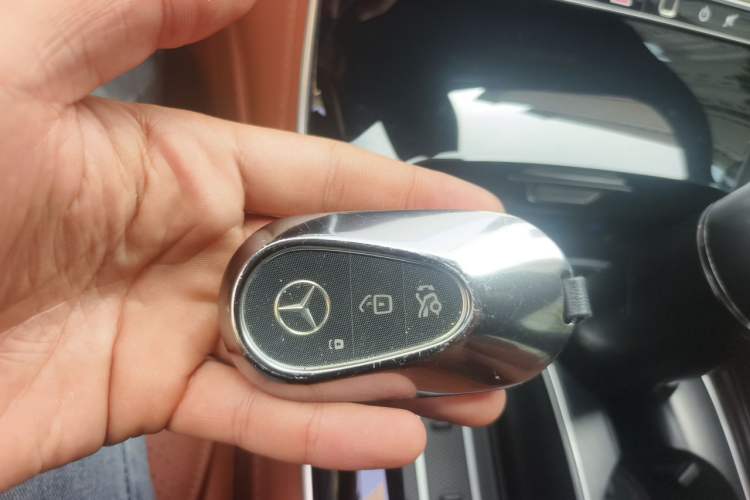 Used Mercedes-Benz S-Class 2024 S 450 L 4MATIC Vehicle Key