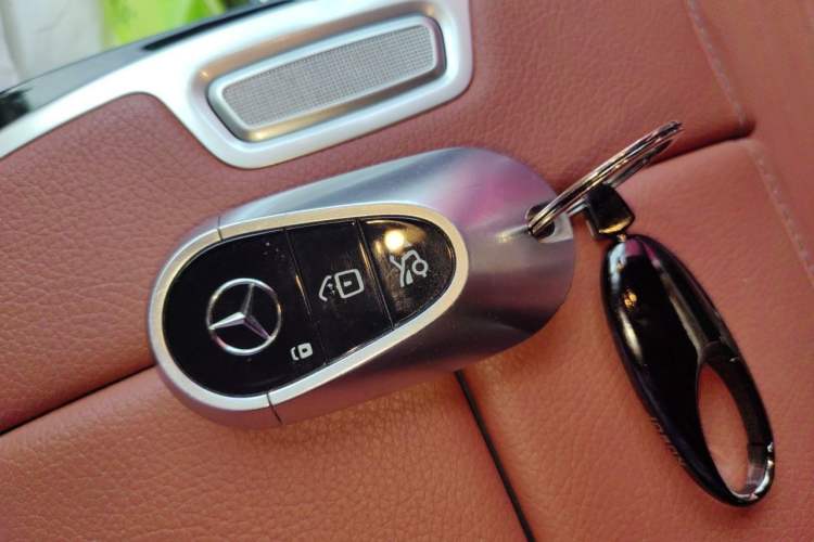 Used Mercedes-Benz S-Class 2024 S 400 L Luxury Model Vehicle Key