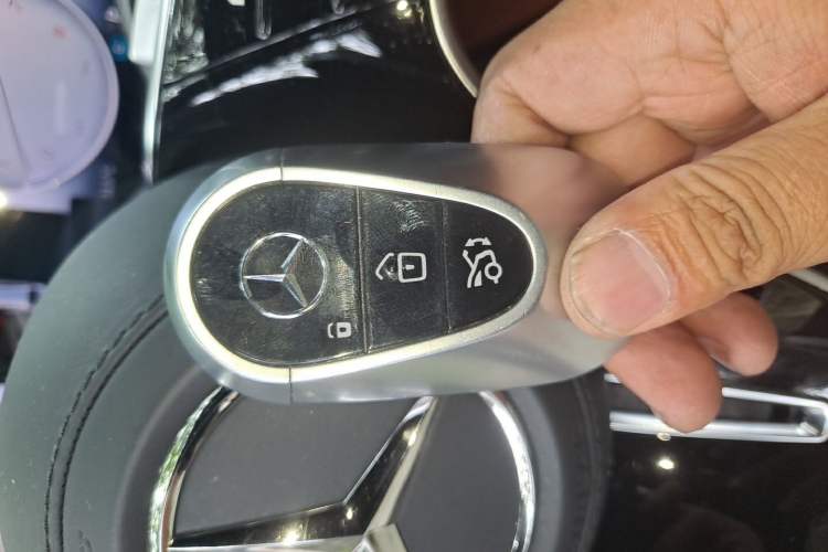 Used Mercedes-Benz S-Class 2024 S 400 L Business Model Vehicle Key