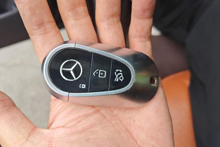 Used Mercedes-Benz S-Class 2024 S 400 L Business Model Vehicle Key