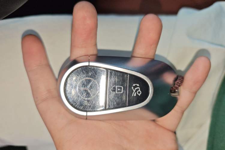 Used Mercedes-Benz S-Class 2024 S 450 L 4MATIC Vehicle Key