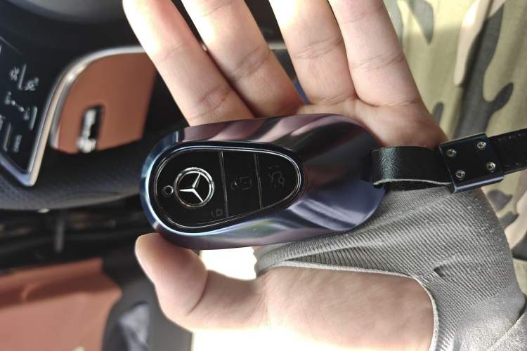 Used Mercedes-Benz S-Class 2024 S 400 L Luxury Model Vehicle Key